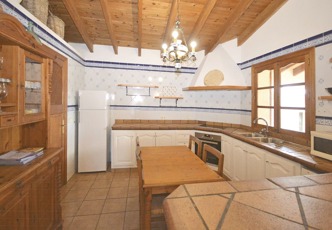 Casa rural en Llubi - Tiraset